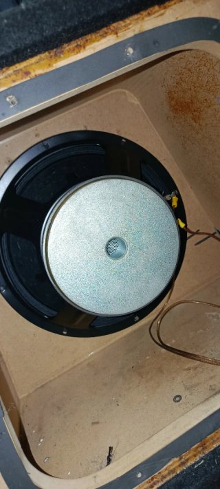 Subwoofer JBL con amplificador carpower