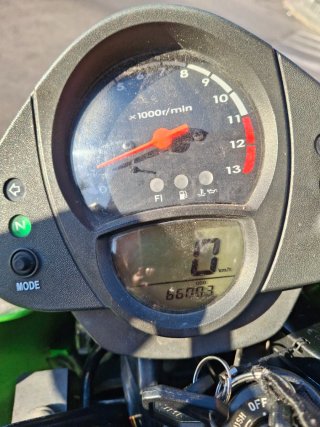 Moto Kawasaki er6n limitada A2