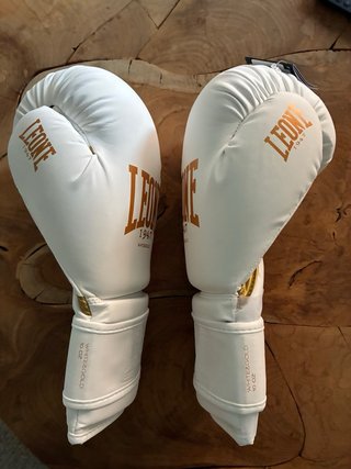 Guantes Leone 1947 White&Gold