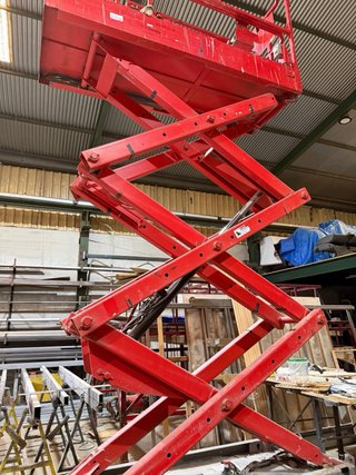 Plataforma Elevadora Eléctrica
