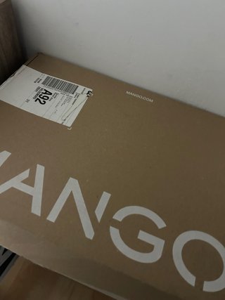 Caja Mango Marrón y Blanca