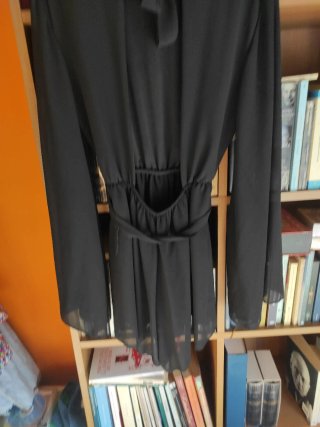 Vestito donna corto nero manica lunga