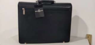 Valigetta in pelle nera Balenciaga