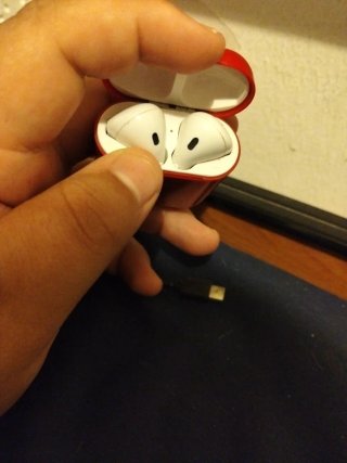 Funda AirPods Roja de colacao "colaboración especi
