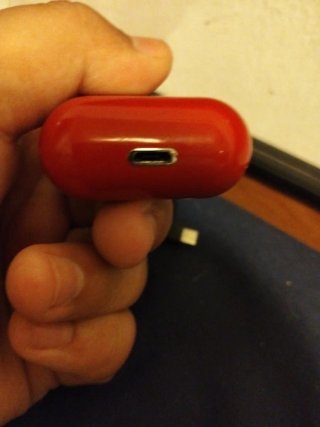 Funda AirPods Roja de colacao "colaboración especi