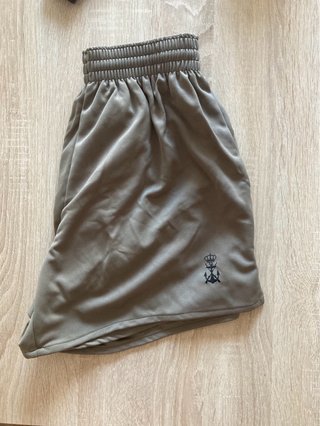 Pantalón corto deportivo sin estrenar