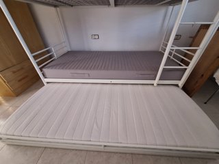 Litera con cama supletoria y 3 colchones