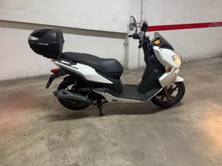 Keeway cityblade 125 blanca. Con 3000km