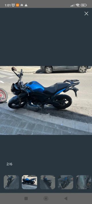 Zontes ZHR Moto Naked Negra y Azul