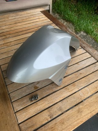 Guardabarros delantero moto gris