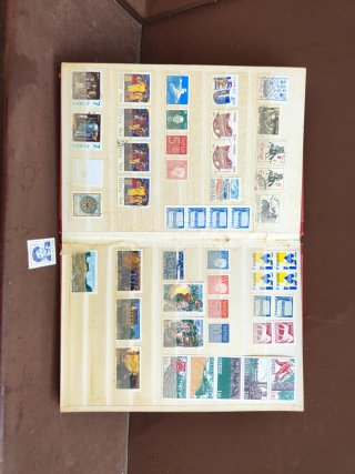 Volume Francobolli 56