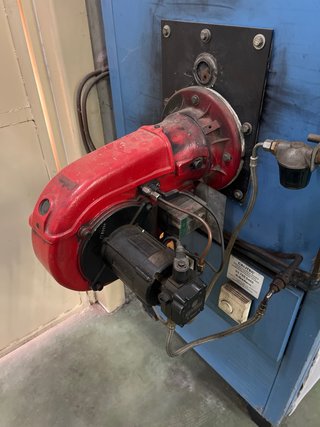 Caldera gasoil CALITEC azul funciona a 220 V