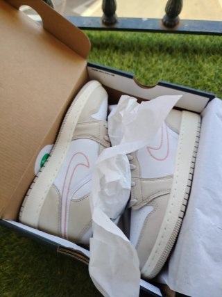 Nike Air Jordan 1 Mid SE GS Sanddrift talla 37.5