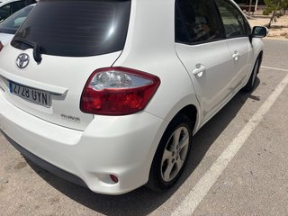 Toyota Auris 2011