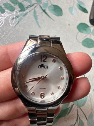 Reloj Lotus Plata y Blanco