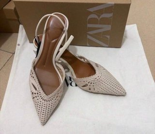 Zara Sandalias Beige Tejidas Talla 38