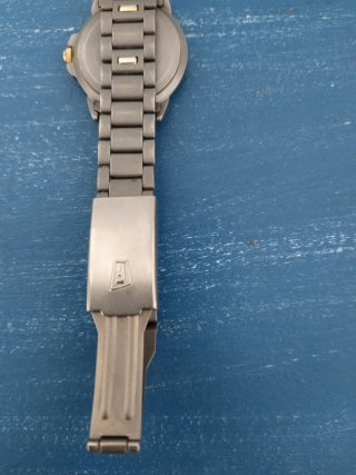 Reloj Festina Titanio Mujer Oro y Plata