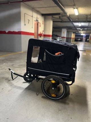 Cesta,feeder,bici y transportín de perro mediano