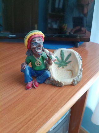Figura Bob Marley con cenicero