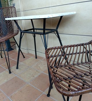 Conjunto mesa y sillas ratán de jardín de 1930 nue