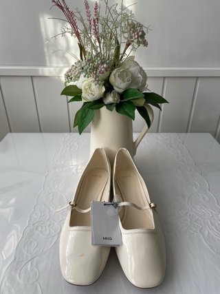 Bailarinas charol Mango beige