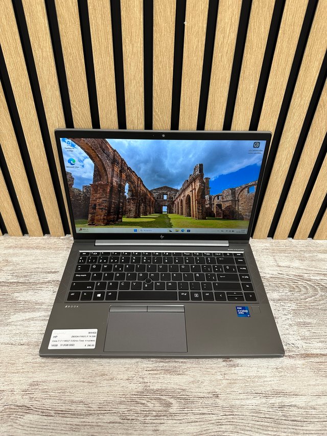HP ZBOOK FIREFLY 14 (G8) i7 16GB 512GB SSD 14"