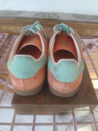 Zapatillas Adidas Gazelle Naranja y Turquesa
