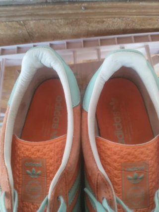 Zapatillas Adidas Gazelle Naranja y Turquesa