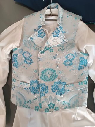 Conjunto fallero azul y turquesa.