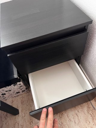 Mesita de noche Ikea Malm negra