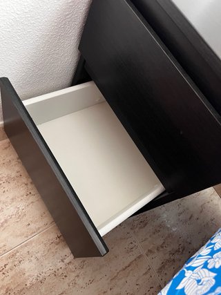 Mesita de noche Ikea Malm negra