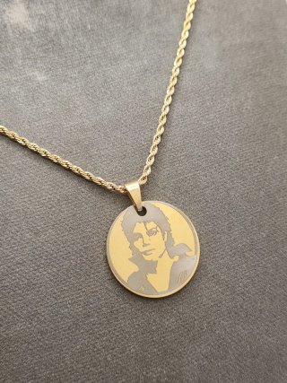 Medalla Michael Jackson Acero Baño Oro