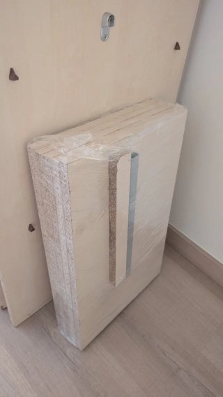 Armario columna habitación madera