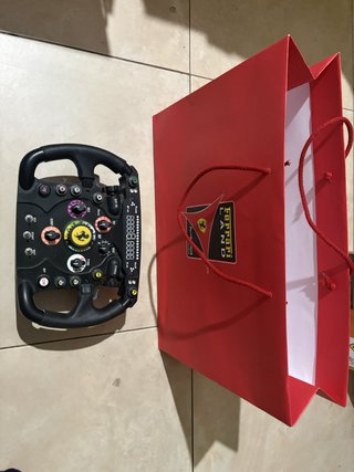 Volante Ferrari F1