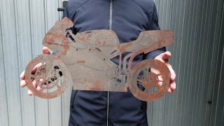 Riproduzione Ducati 916 in metallo