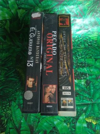 VHS Antonio Banderas: El Guerrero N°13 y La Máscar