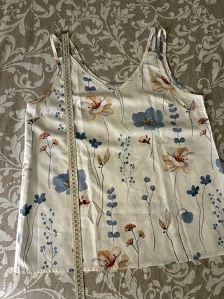 Blusa poliéster floreada