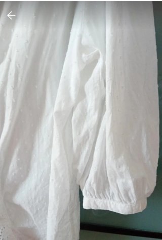 Blusa blanca bordada talla 44 Alt.67 De la 50
