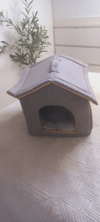 Casa para perro/gato pequeña gris