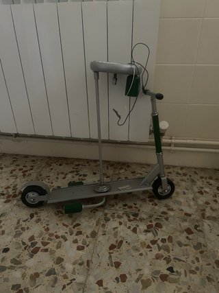 Lámpara Patinete Plata y Verde