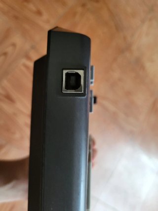 Controlador MIDI Akai MPD18 Negro