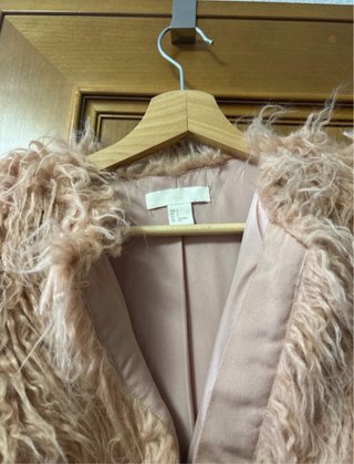 Abrigo pelo rosa H&M Talla S