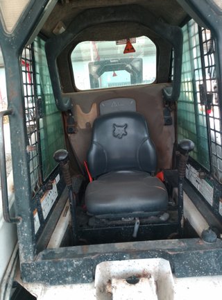 Minicargadora Bobcat S130