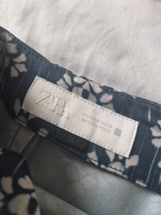 Falda pantalón Zara conchas