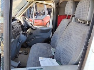 1895373 puerta tras izq 1561330 ford transit caja