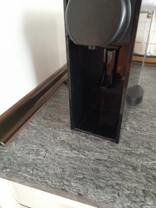 Cafetera Nespresso Essenza Plus Negra