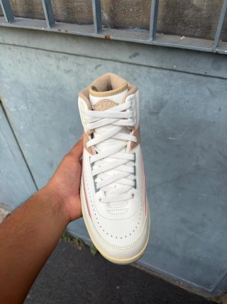 Air Jordan 2 Retro Beige/Bianco