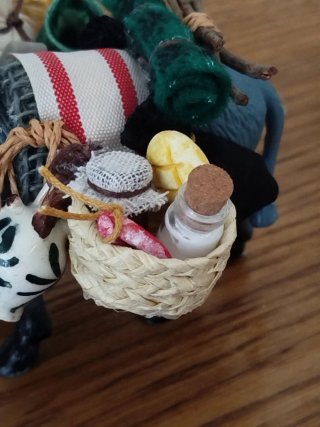 Figura Belén: Burro cargado