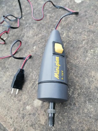 Mini taladro Miniplex de Triplex y transformador
