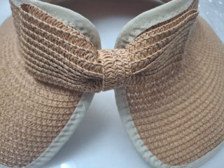 Visera gorra plegable beige y marrón